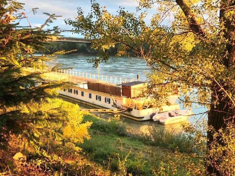 Certo Nautica Hotell Bratislava Exteriör bild